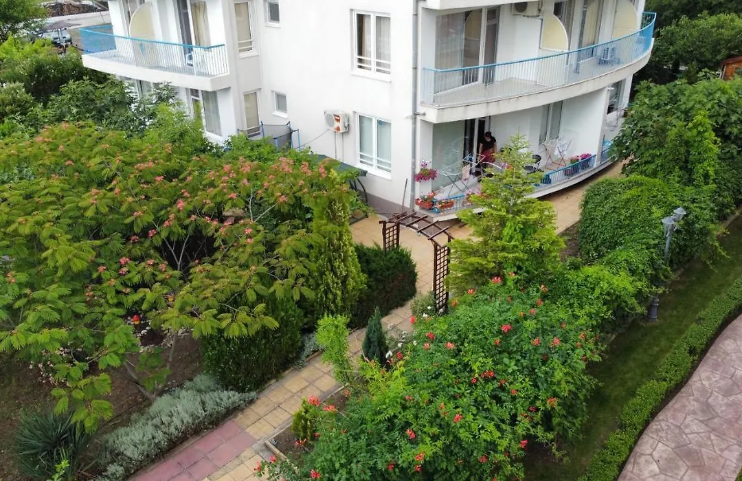 Lilia Guest House-1