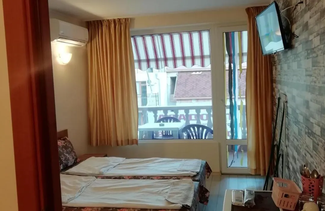 Guest House Ceco-1