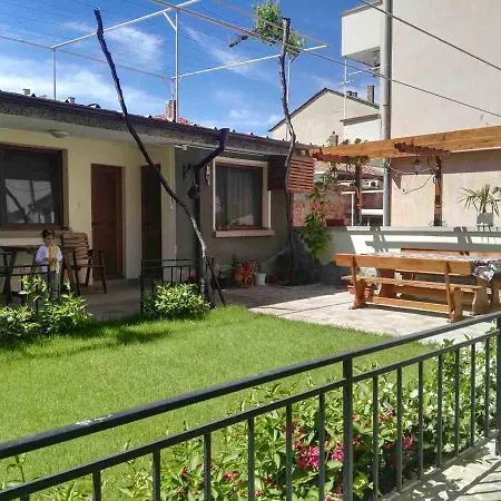 Guest House Ofilovi-3